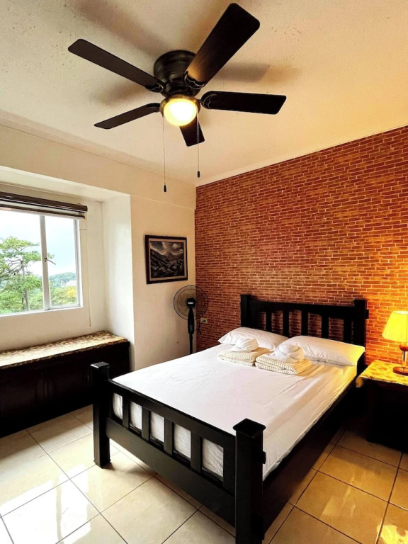 Cozy 1 BR Unit Condo Near Wright Park, Wifi and Parking