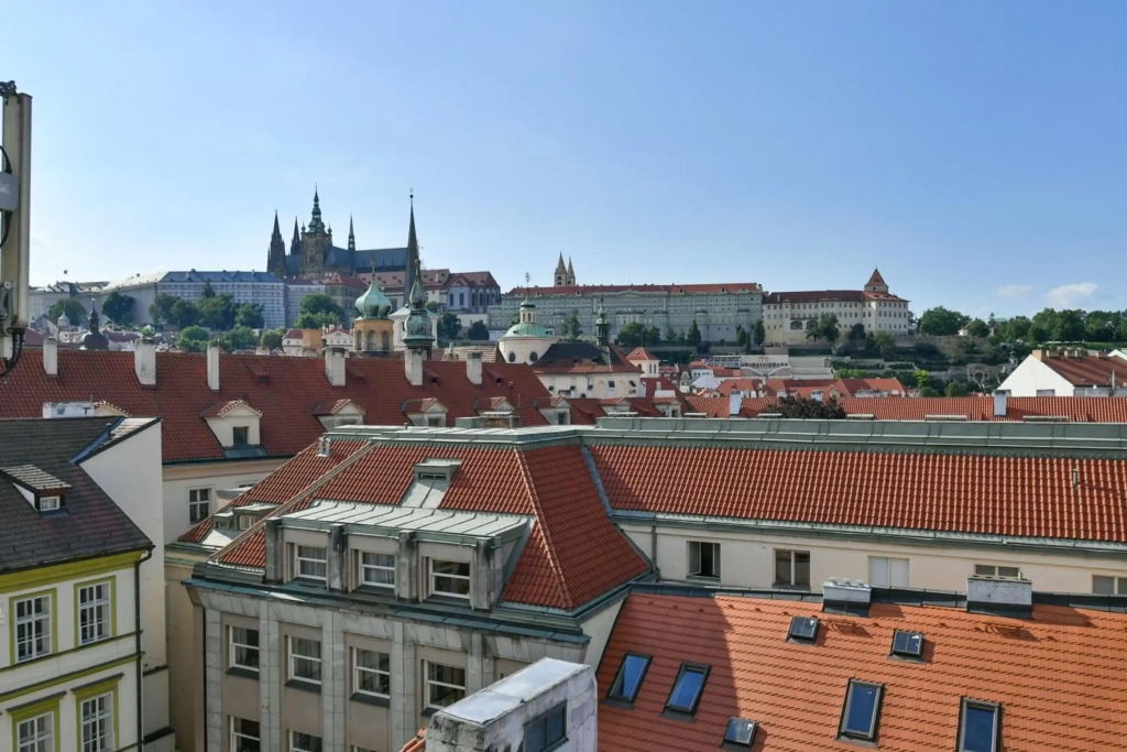Charles Bridge Hostel & Apartments