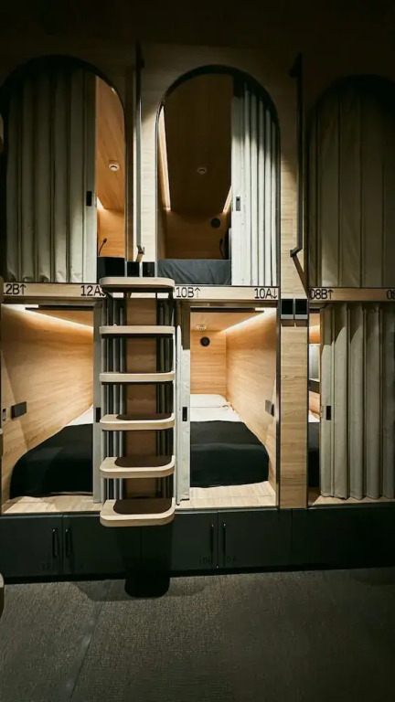 GettSleep Madrid Capsules - Terminal T4S, Departures