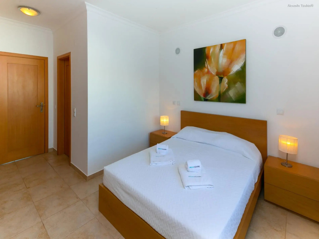 B26 - Palmeiras Top-Floor Apartment