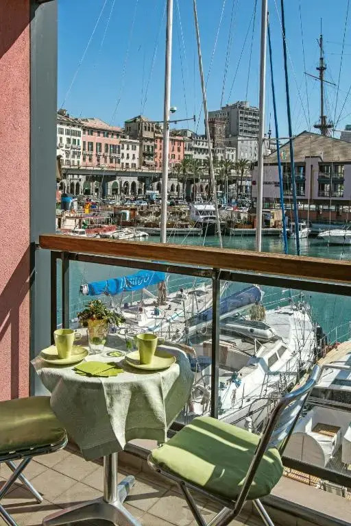 SullAcqua del Porto Antico