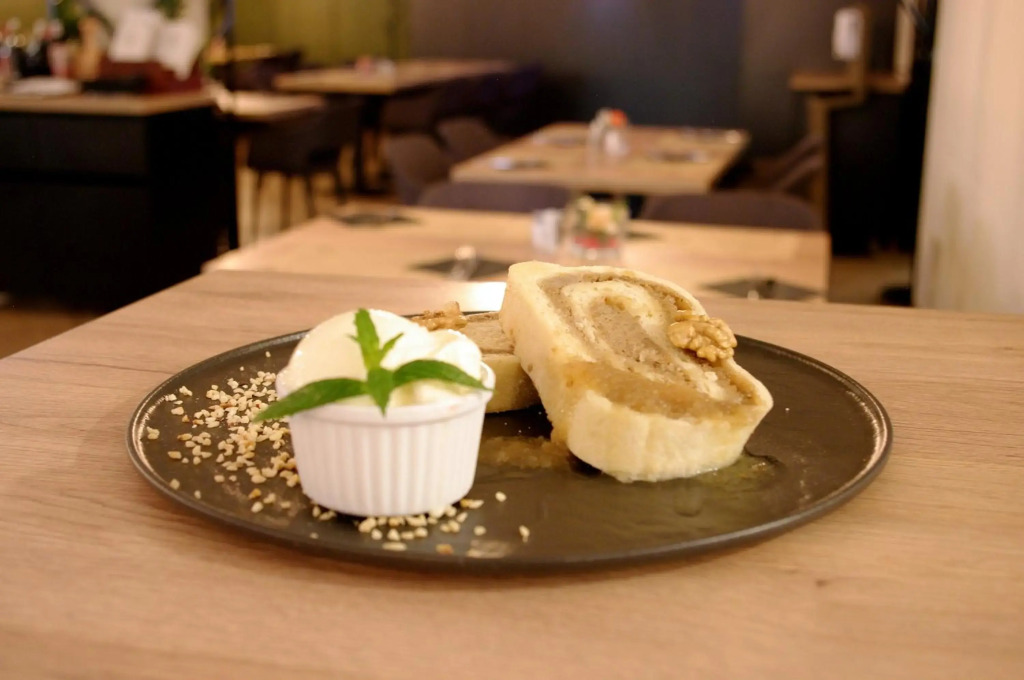 Lipa, Hotel & Bistro