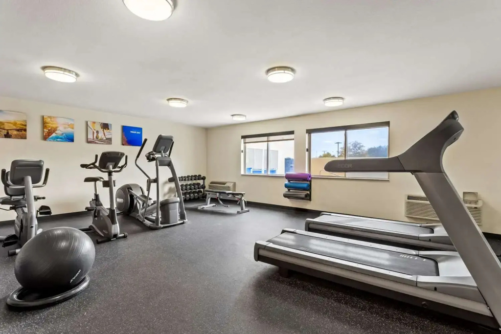 Baymont Inn & Suites