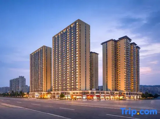 Langyi International. High-Rise City View Apartment
