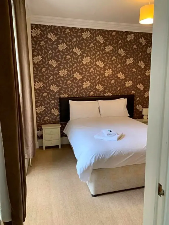 Queens Hotel