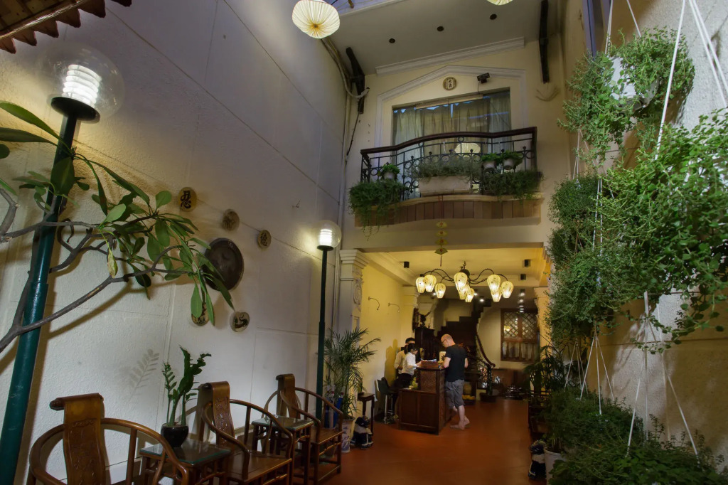 Classic Street Hotel