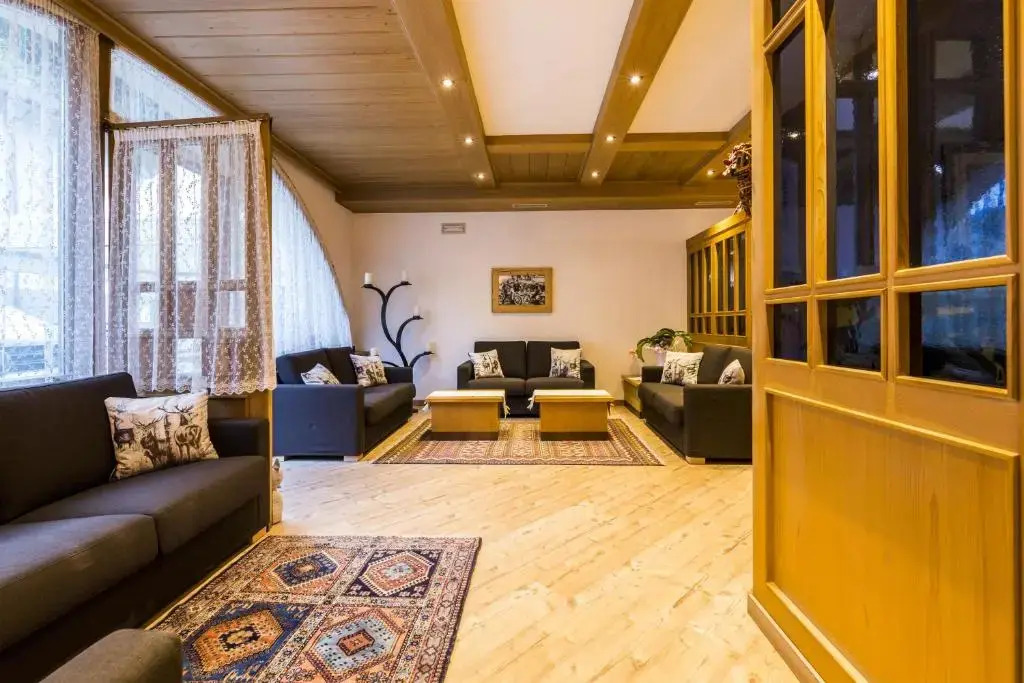 Al Bivio - Hotel & Apartments