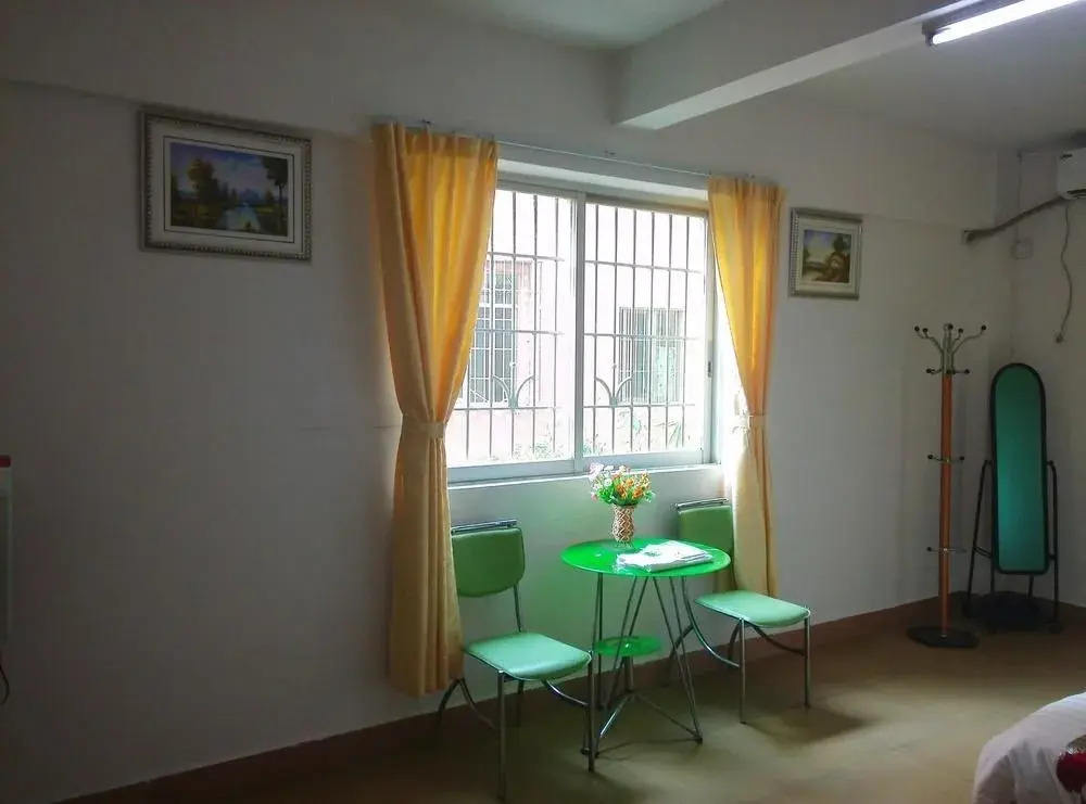 Xinhao Apartment Guangzhou South Railway Station