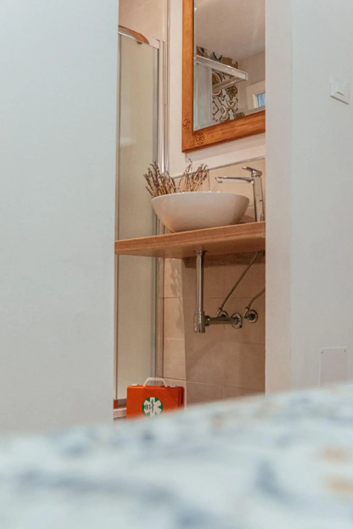 Room Tiu Bainzu - In Boutique Apartment-Stanza Tiu Bainzu