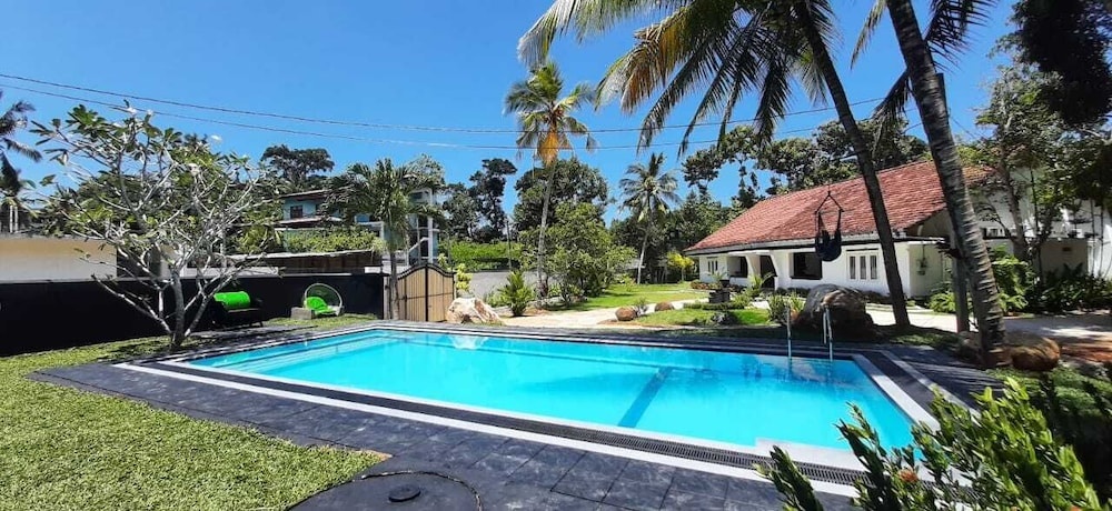 Rohoney Boutique Villa