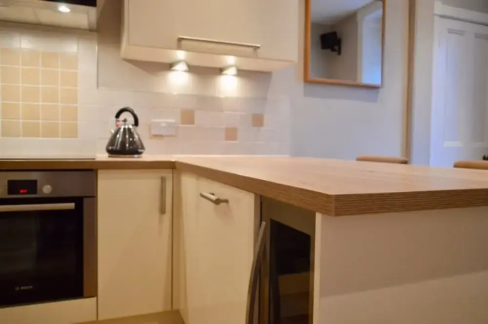 Homely 2 Bedroom Apartment in Stockbridge