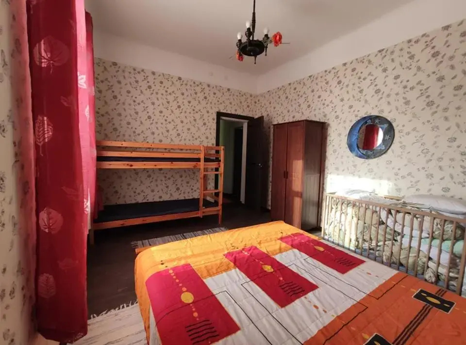 Chelsea Roosi 11 Apartment