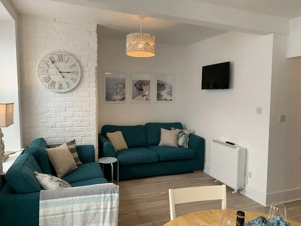Stunning 3-bed Apartment in Ventnor