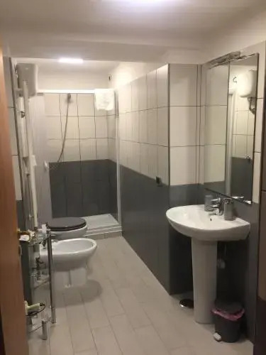B&B Feni
