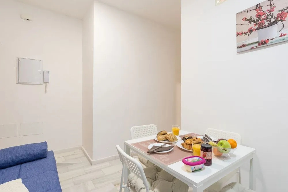 Olé Hostels Malaga Zambrano