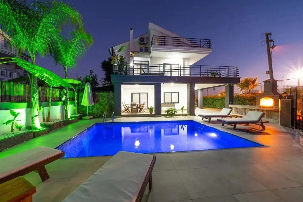 Villa London