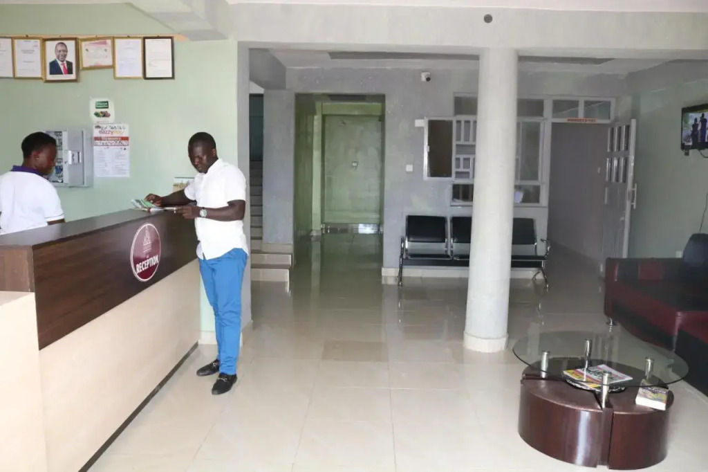 Raygreen Hotel