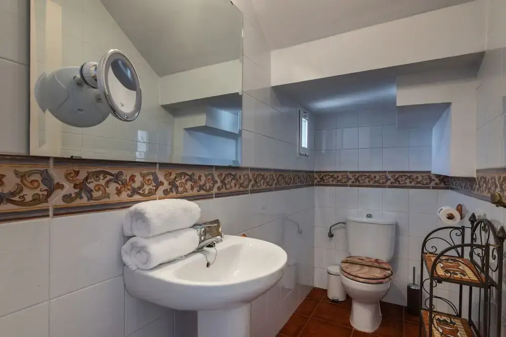 Spacious Chalet Close to the Beach