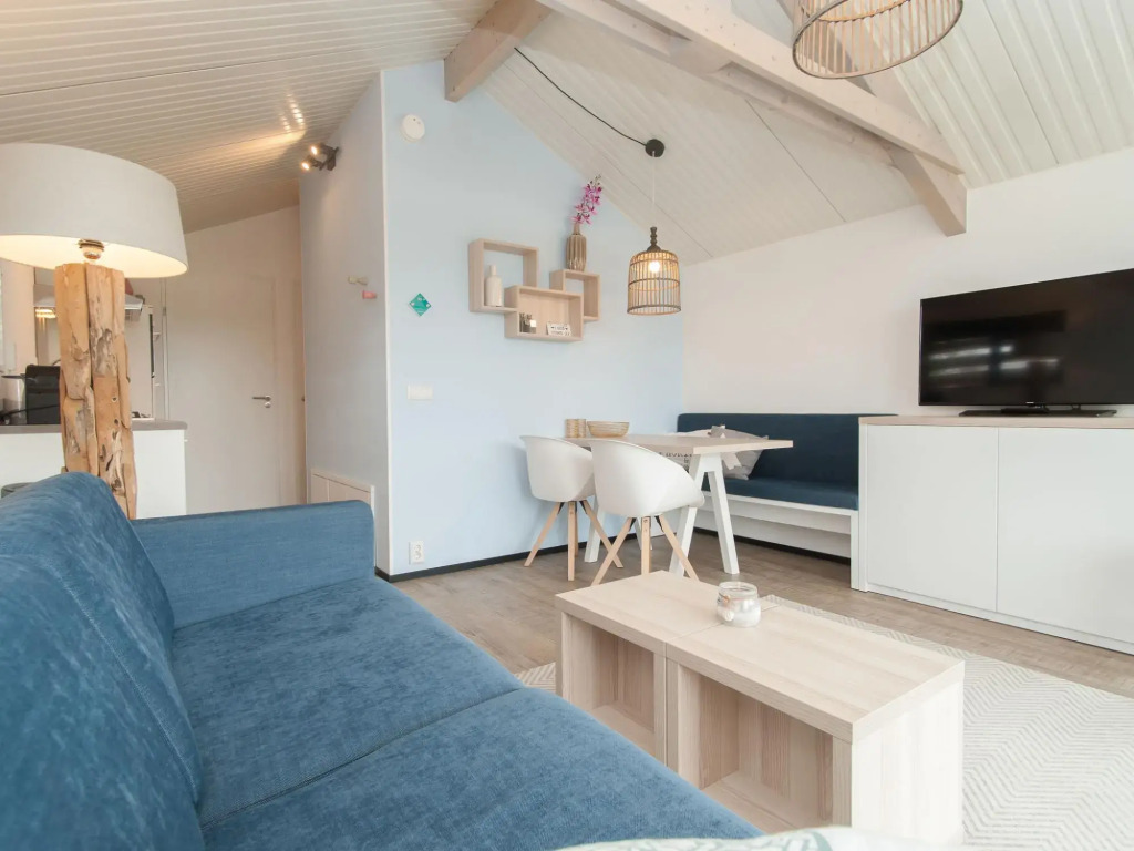 Ameland Lodge w/ Veranda