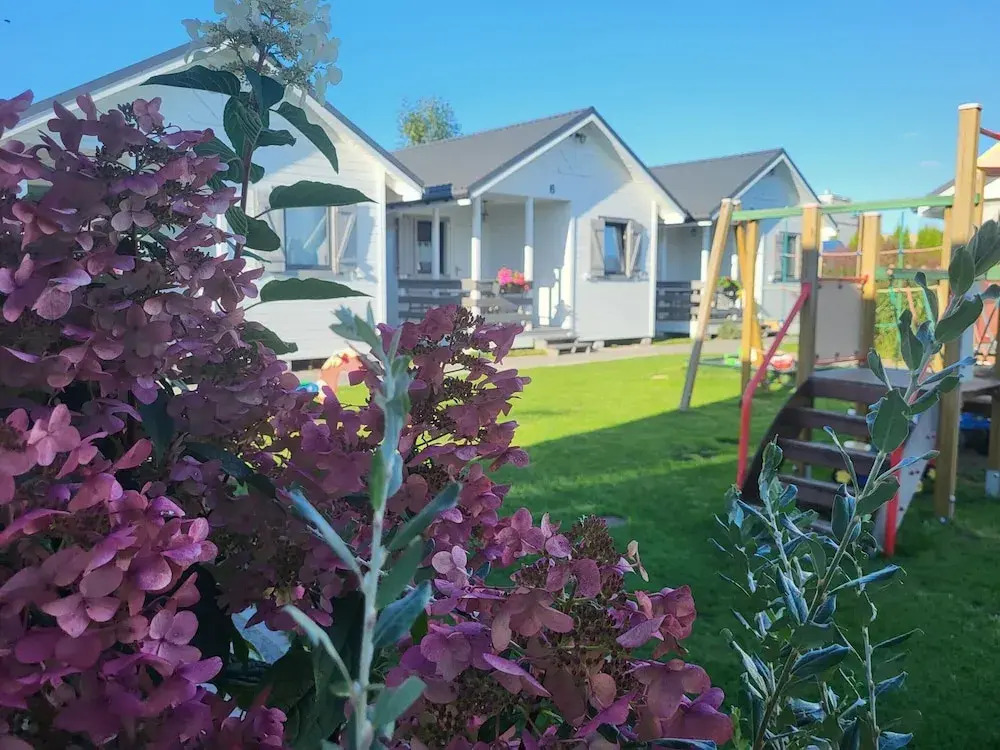 Holiday homes close to the seaside beach