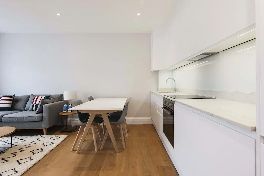 The Charleville Road Nest - 38CR5