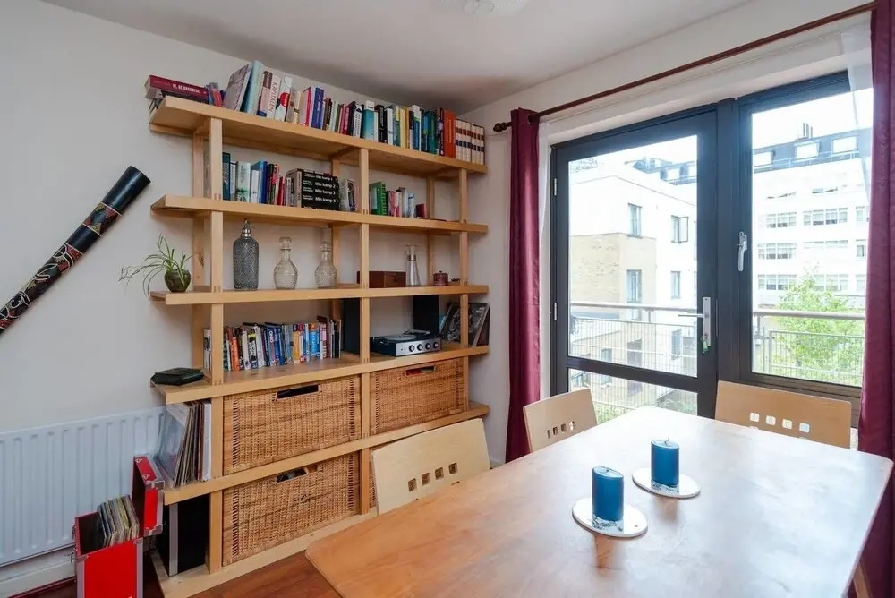 A Cosy 1 Bedroom Flat With a Balcony