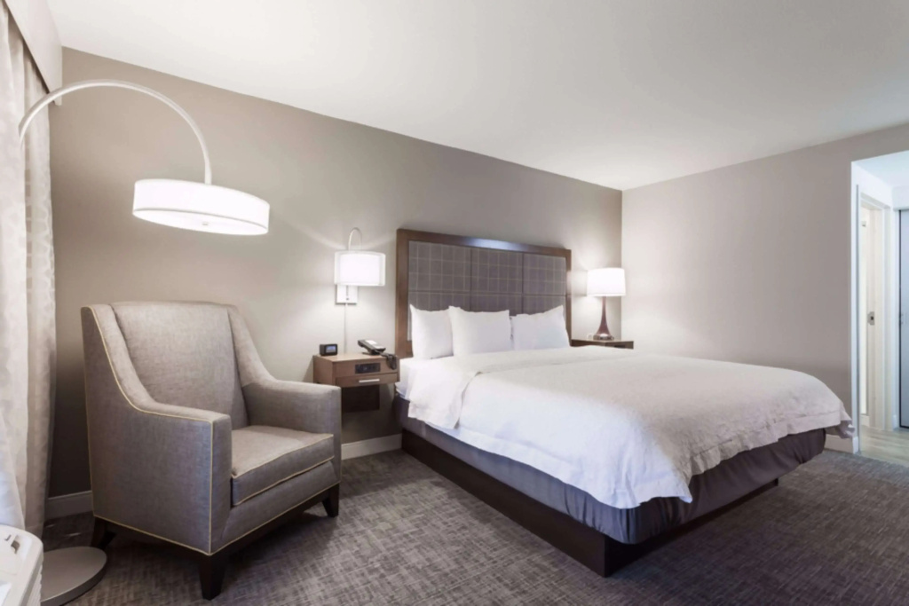 Hampton Inn & Suites Dallas DFW Airport North Grapevine