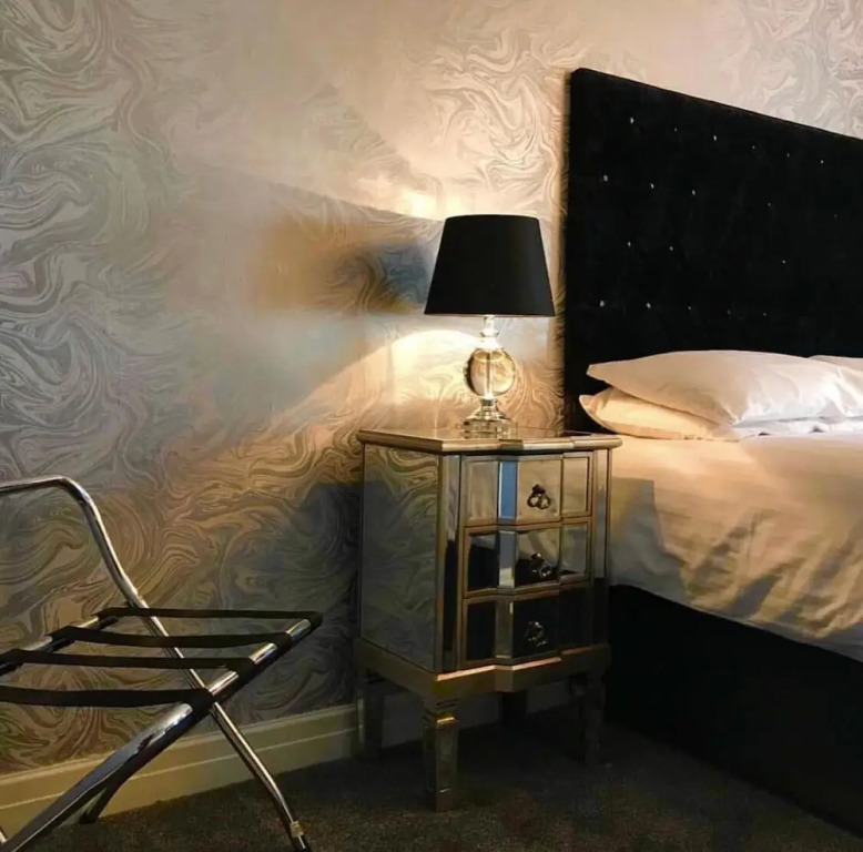 The Lilly Restaurant With Rooms