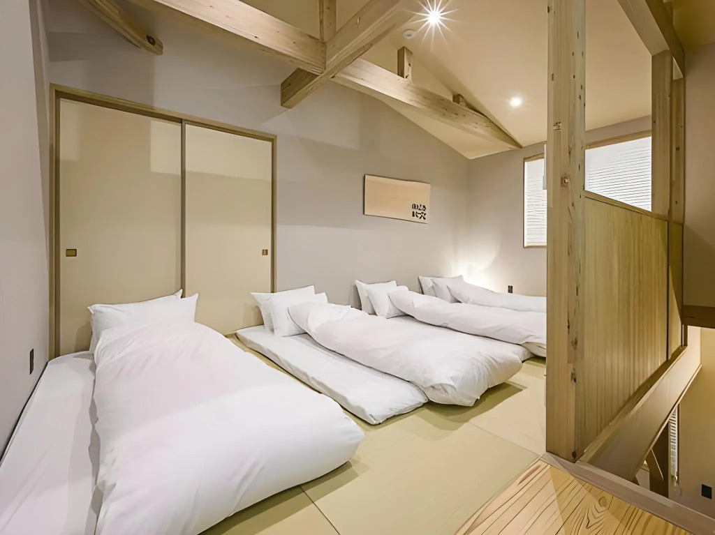 HOTEL WOOD TAKAYAMA