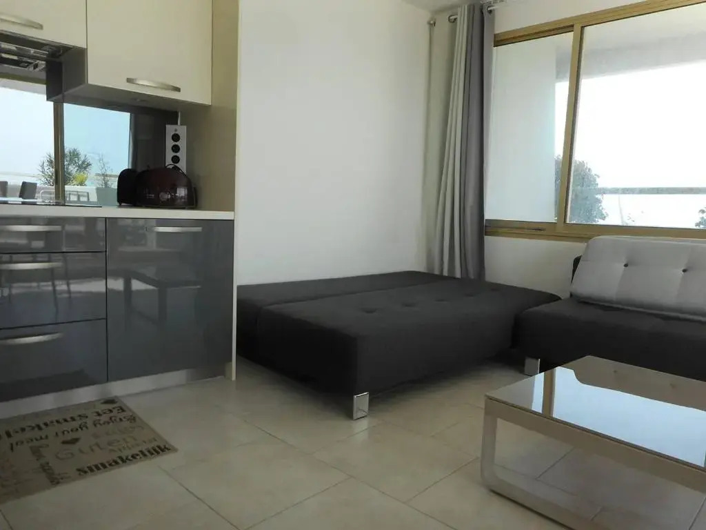 Appartement Villeneuve-Loubet, 3 pièces, 4 personnes - FR-1-252A-11