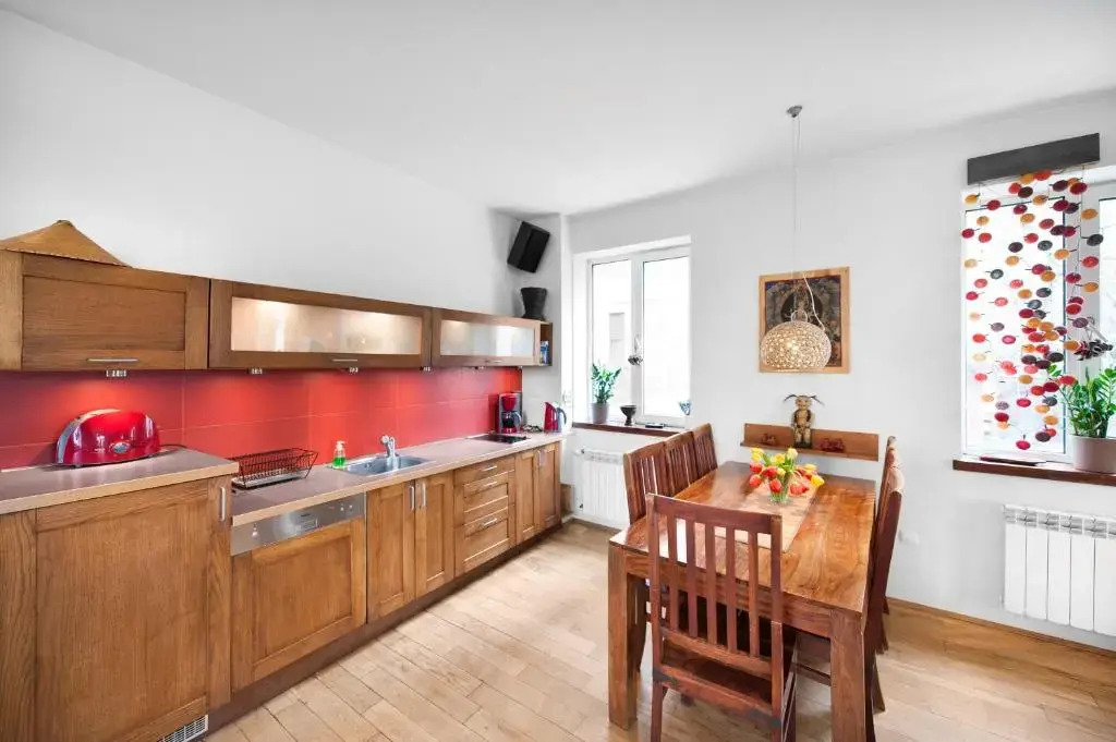 Garden House Apartments