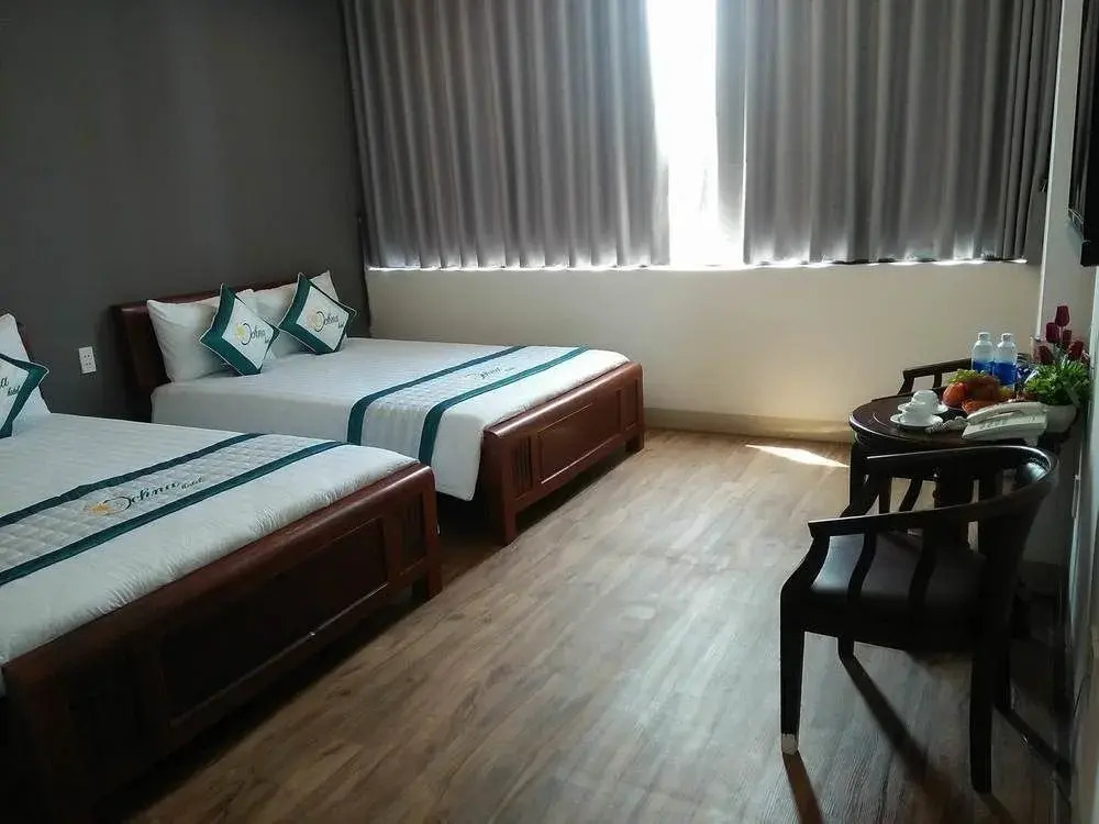 OYO 132 Ochna Hotel