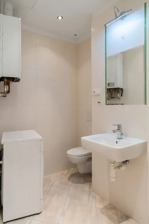 Apartment for 10 Guests Top Center of Prague