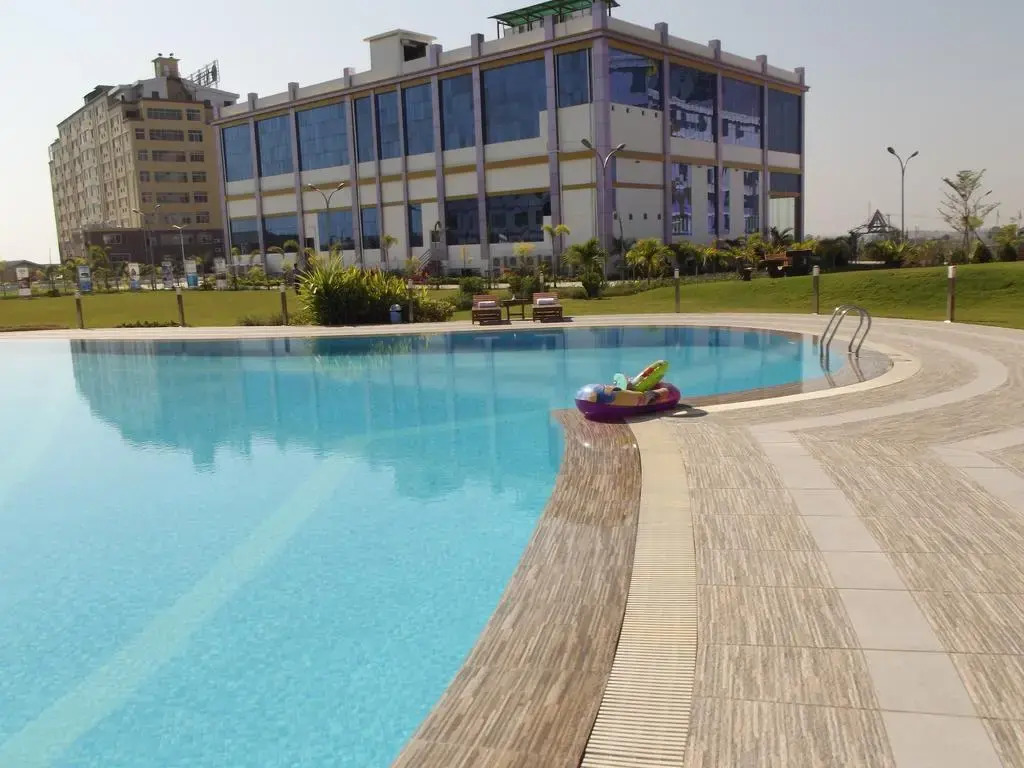 Famous Parami Hotel