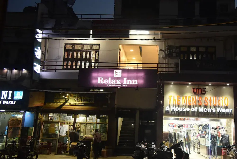 Hotel Relax Inn - Hostel