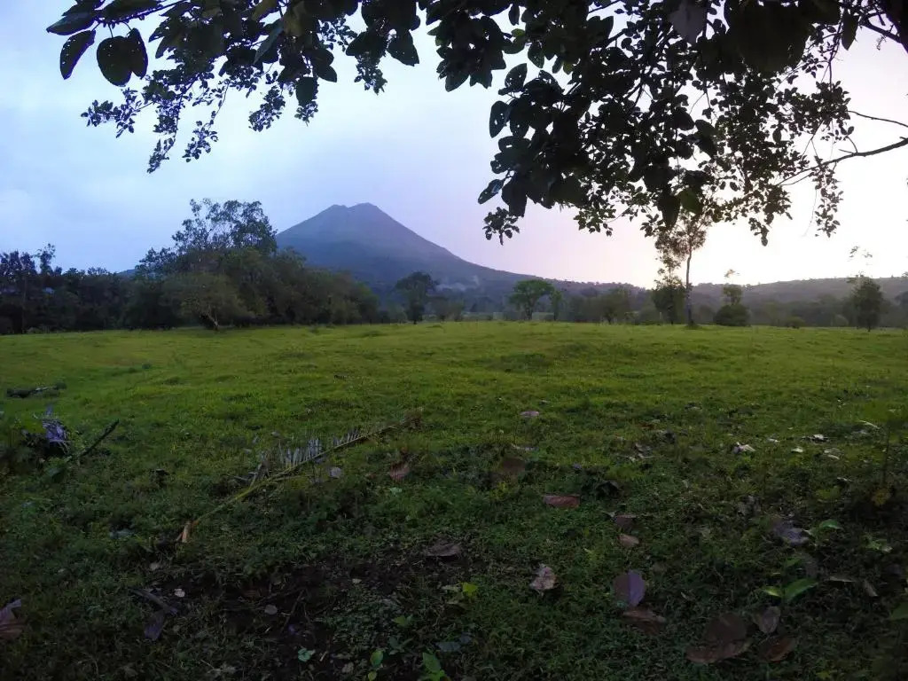 Paradise Hot Springs - Thermal Water & Volcano Views