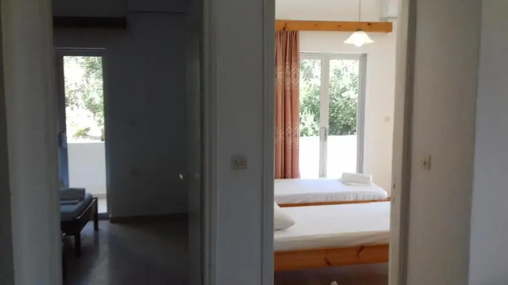 Kavos Aparthotel