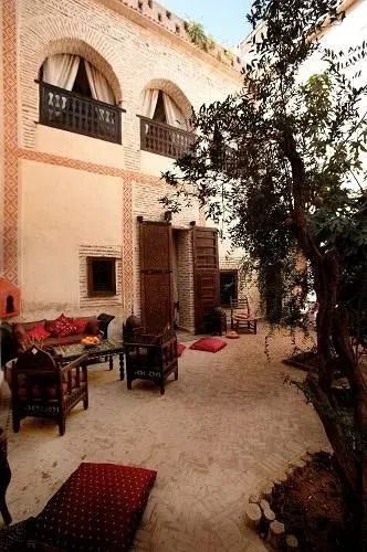 Dar Abiad