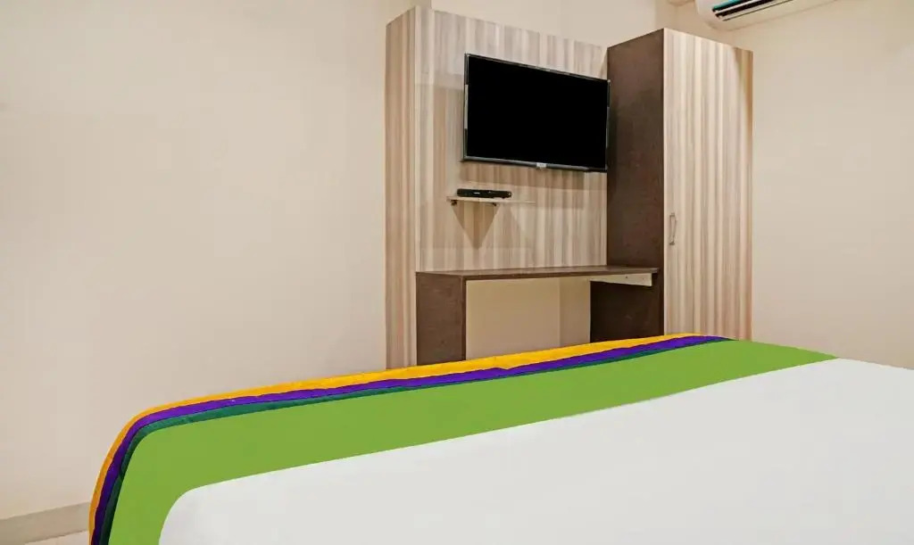 Hotel Jsn Grand