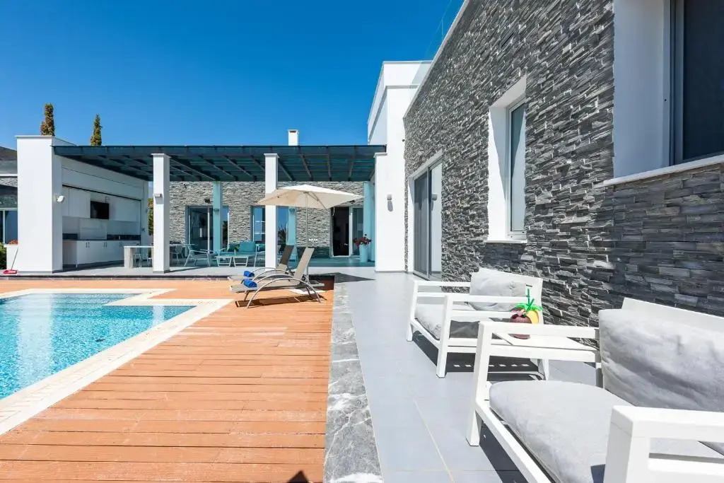 Seafront Villa Maya by Ruidoso Luxury