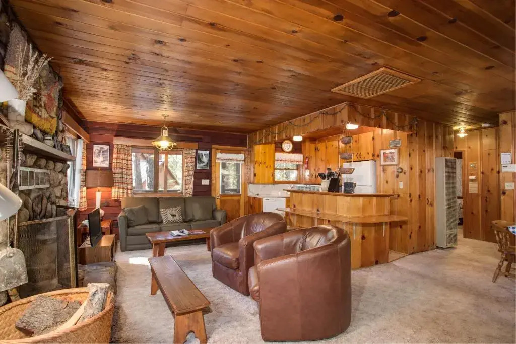 53 Creekside Cabin