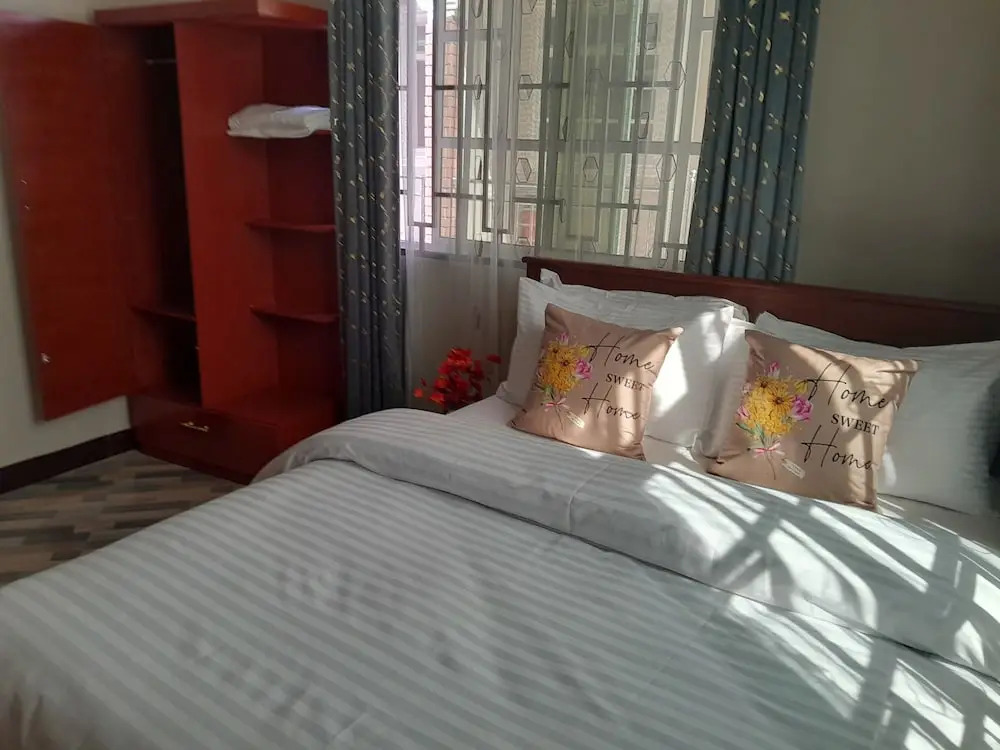 Villa Home Hotel & Apartment