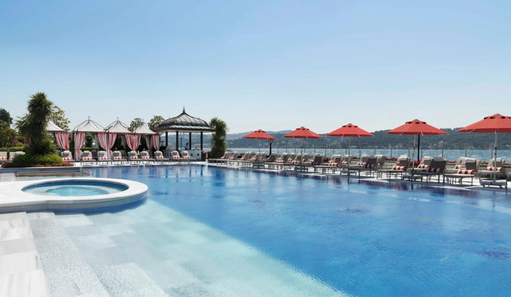 Four Seasons Hotel Istanbul at the Bosphorus