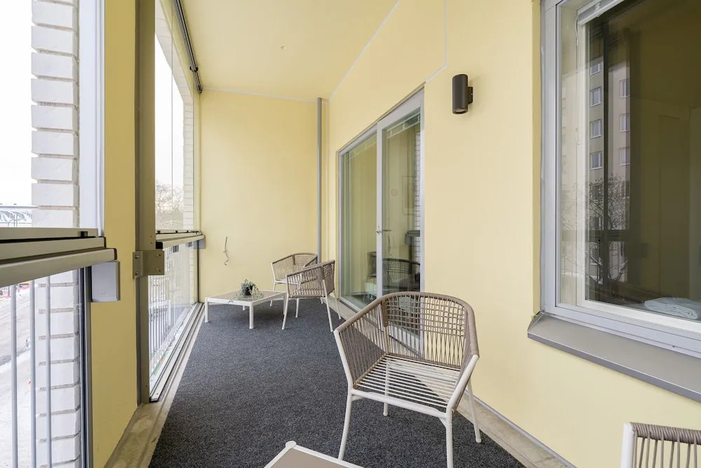 Spacious 2BR at Tammela Stadium - Sauna & Balcony
