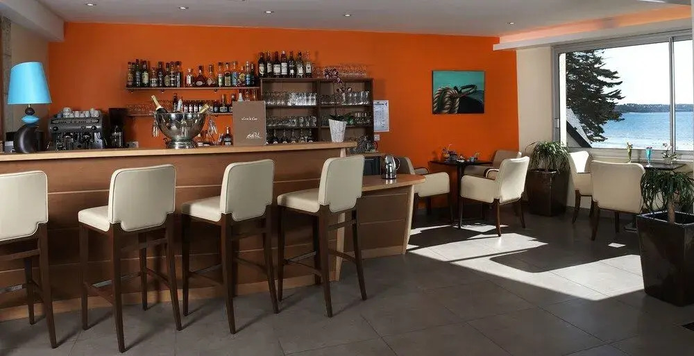 Logis Hotel Belle-Vue