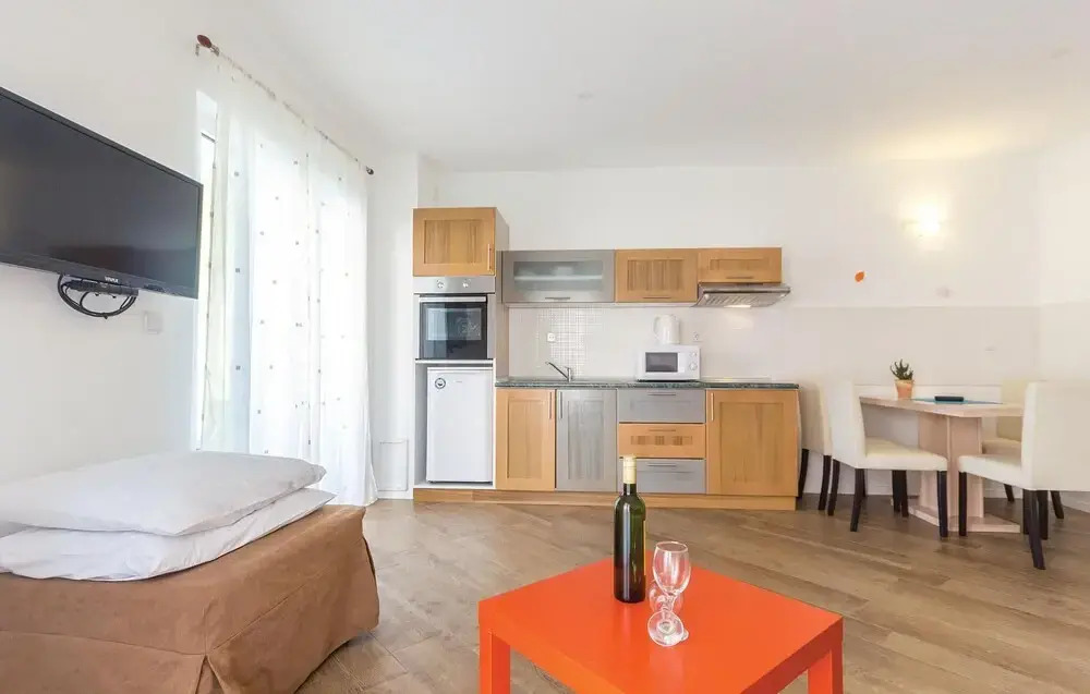 Beautiful Home in Premantura With Wifi and 1 Bedrooms