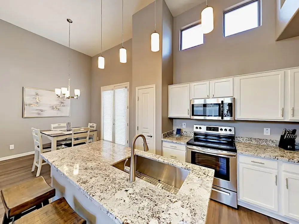 15221 Clubgate Drive Condo Unit 2104 1 Bedroom 1.5 Bathroom Condo
