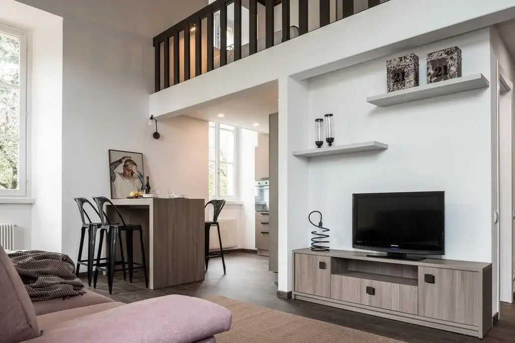 Villa Maderni Breathtaking - by MyHomeInComo