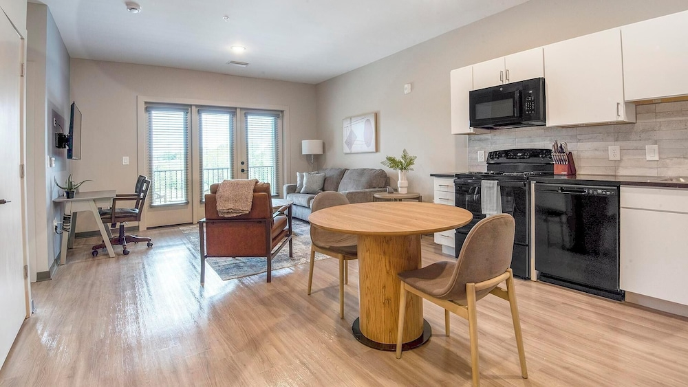Landing Furnished Apartments Harborside - Memphis