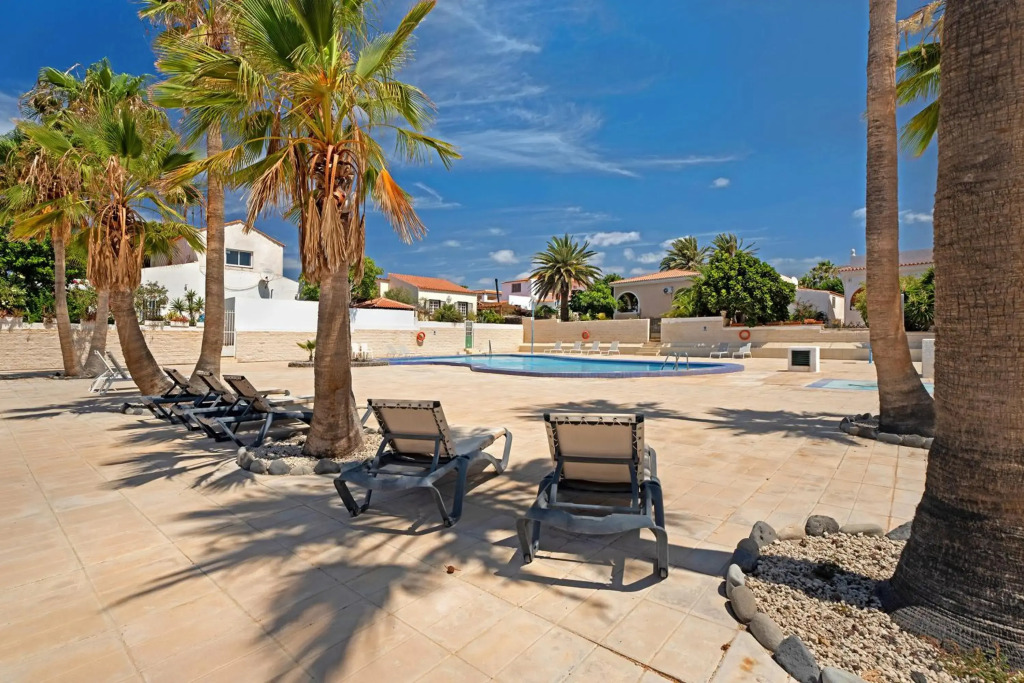 Apartamentoscomplejo Residencial Con Piscina+Wiffi